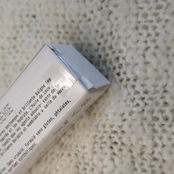 about- face Light Lock Lip Gloss in Shade: Payton, 4.3ml/0.14fl oz - Picture 8 of 9